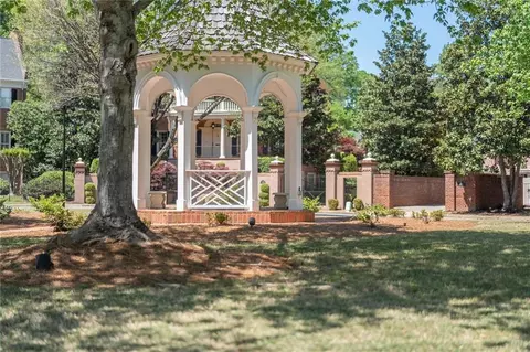 Exterior - 3736 Turnberry Ct, Duluth, GA 30096 photo 4 of 13
