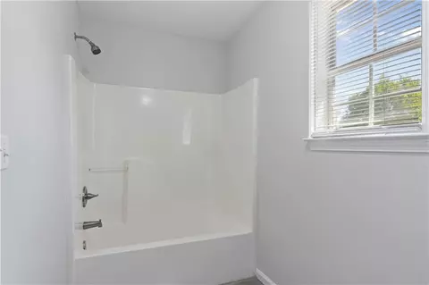 Bath - 150 Fairclift Dr, Covington, GA 30016 photo 3 of 4