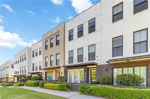 828 Constellation Dr, Decatur, GA 30033