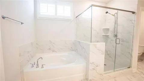 Bath - 585 Briard Dr, Buford, GA 30518 photo 3 of 6