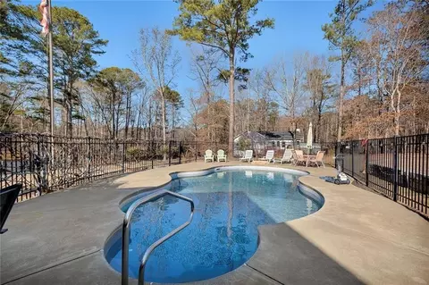701 Mulberry Cir, Woodstock, GA 30189