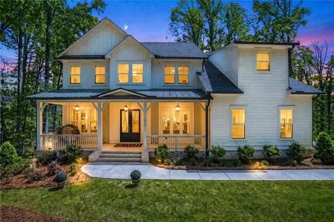 3560 Chattahoochee Rd, Cumming, GA 30041