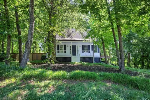22 Nottingham Dr NW, Cartersville, GA 30121