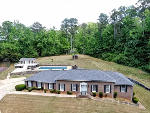 5025 Greentree Trl, College Park, GA 30349