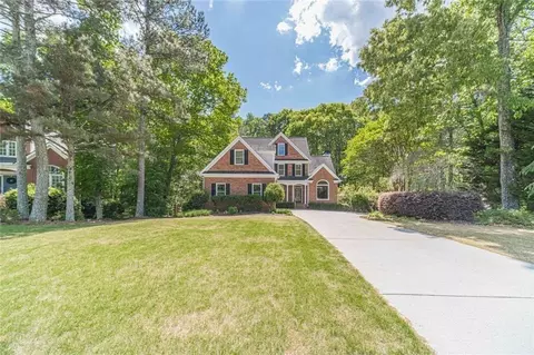 395 Amberbrook Cir, Grayson, GA 30017