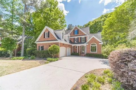 395 Amberbrook Cir, Grayson, GA 30017
