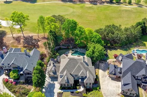 View/Area - 552 Brendlynn Ct, Suwanee, GA 30024 photo 14 of 18
