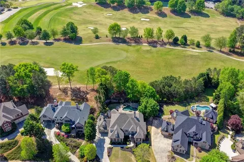 View/Area - 552 Brendlynn Ct, Suwanee, GA 30024 photo 12 of 18