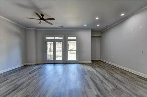 Living - 552 Brendlynn Ct, Suwanee, GA 30024 photo 22 of 25