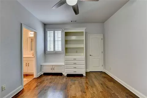 Bedroom - 552 Brendlynn Ct, Suwanee, GA 30024 photo 9 of 17