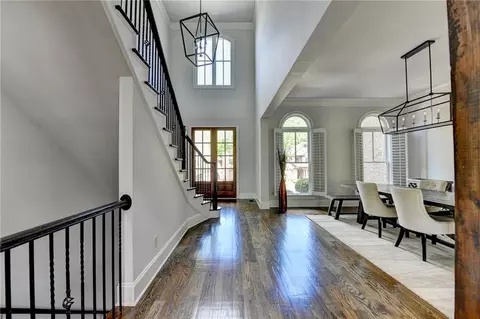 Entry Way - 552 Brendlynn Ct, Suwanee, GA 30024 photo 6 of 8