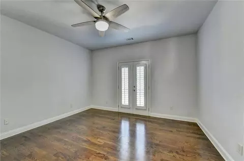 Bedroom - 552 Brendlynn Ct, Suwanee, GA 30024 photo 6 of 17