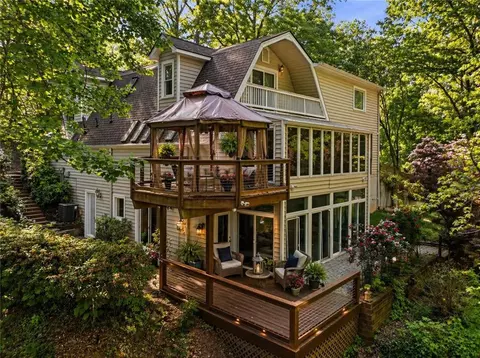 2690 Pass Cir, Gainesville, GA 30506