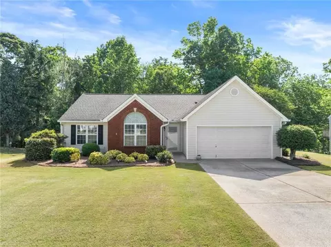 5433 Evergreen Forest Ct, Flowery Branch, GA 30542
