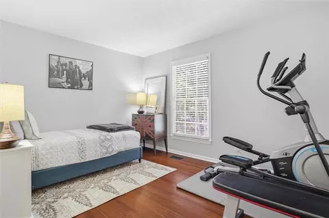 Bedroom - 3085 Abbotts Pointe Dr, Duluth, GA 30097 photo 5 of 7