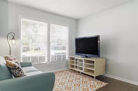 Living - 3085 Abbotts Pointe Dr, Duluth, GA 30097 photo 5 of 5
