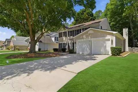 Exterior - 3085 Abbotts Pointe Dr, Duluth, GA 30097 photo 11 of 12
