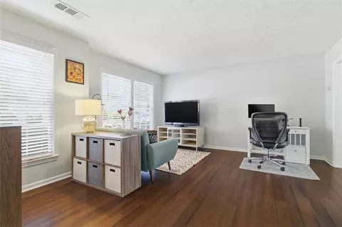 Living - 3085 Abbotts Pointe Dr, Duluth, GA 30097 photo 4 of 5