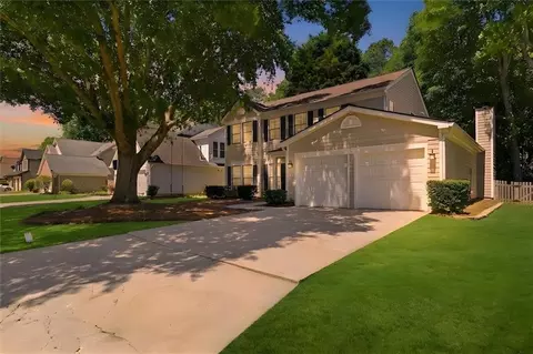 Exterior - 3085 Abbotts Pointe Dr, Duluth, GA 30097 photo 12 of 12