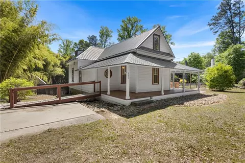 201 Polk Ave, Dallas, GA 30132