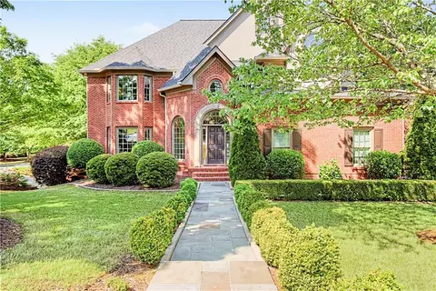 4020 Royal Pennon Ct, Peachtree Corners, GA 30092