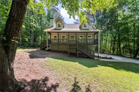 3718 Summit Dr NW, Acworth, GA 30101