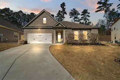 2028 Creekhead Dr, Villa Rica, GA 30180