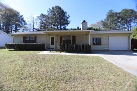 1061 Walnut Creek Ln, Jonesboro, GA 30238