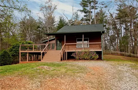221 Muscadine Rd, Dahlonega, GA 30533