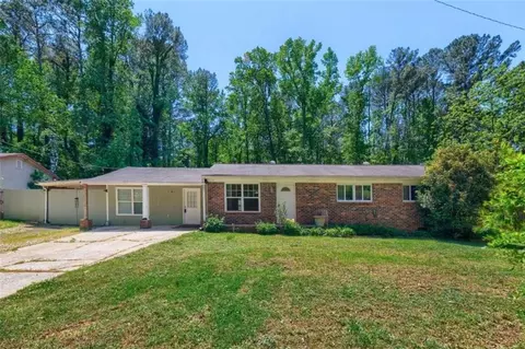 2340 Chestnut Log Loop, Lithia Springs, GA 30122