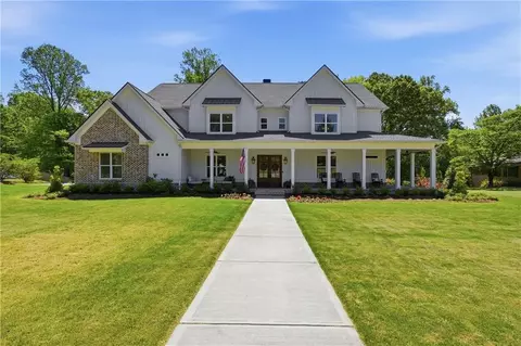985 Whitehead Rd, Sugar Hill, GA 30518