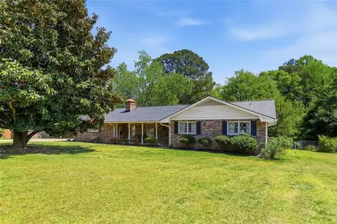 2788 Adella Ct, Snellville, GA 30078