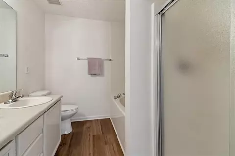 Bath - 9126 Comstock Ct, Covington, GA 30014 photo 5 of 8