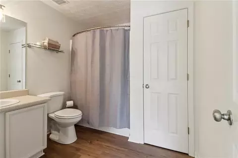 Bath - 9126 Comstock Ct, Covington, GA 30014 photo 2 of 8