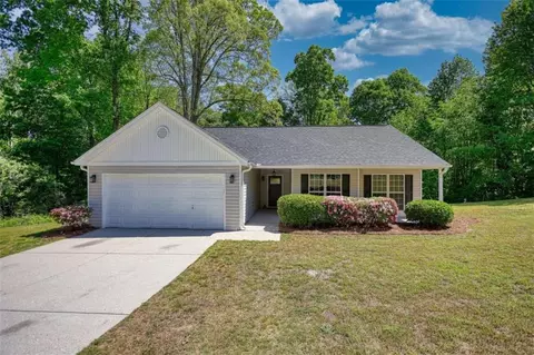 854 Hawk Creek Trl, Winder, GA 30680