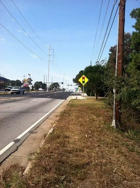 4626 Glenwood Rd, Decatur, GA 30035