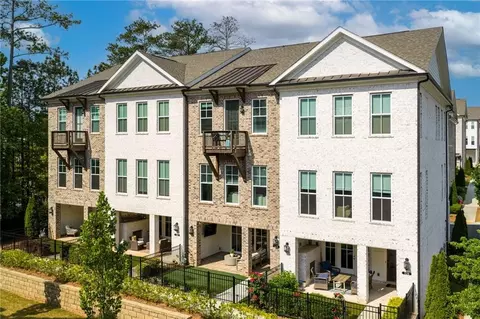 528 Clover Ln, Alpharetta, GA 30009