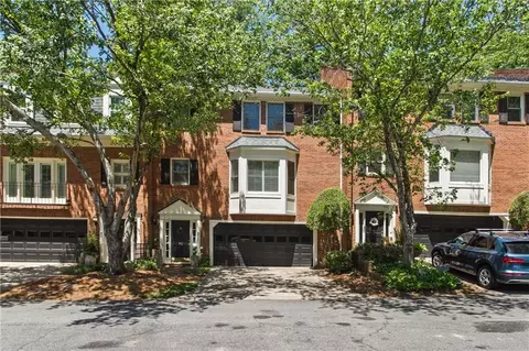 3873 Roswell Rd NE #17, Atlanta, GA 30342