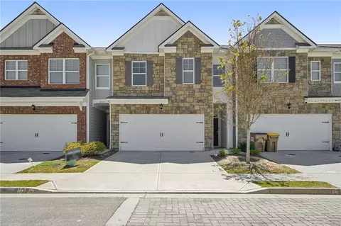 2715 Poppy Ct, Buford, GA 30518