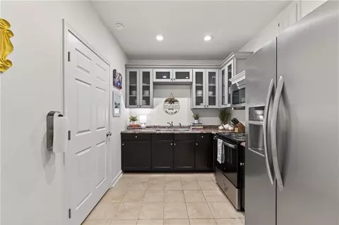 Kitchen - 134 Ardsley Run, Canton, GA 30115 photo 4 of 4