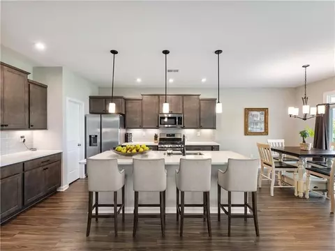 627 Michigan Cir, Hoschton, GA 30548
