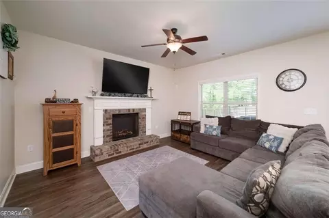 457 Stane Brook Ct, Jackson, GA 30233 photo 11