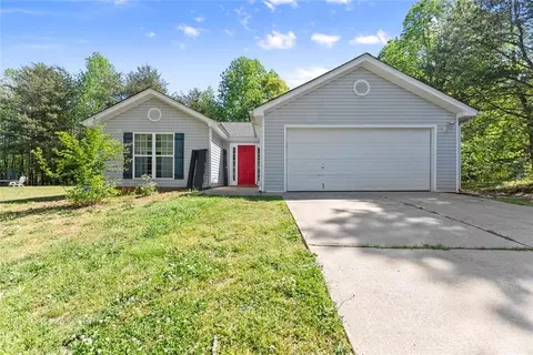 654 Marigold Ln, Mount Airy, GA 30563