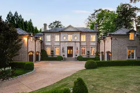 4010 Powers Ferry Rd NW, Atlanta, GA 30342