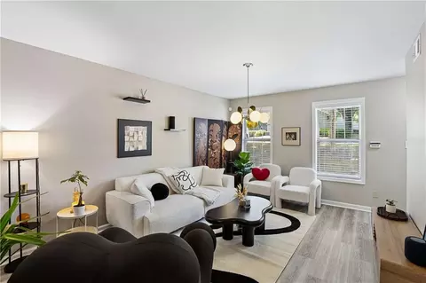 7750 Roswell Rd #5A, Atlanta, GA 30350