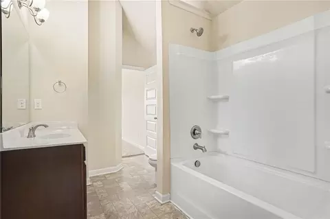Bath - 275 Silver Ridge Rd, Covington, GA 30016 photo 1 of 3
