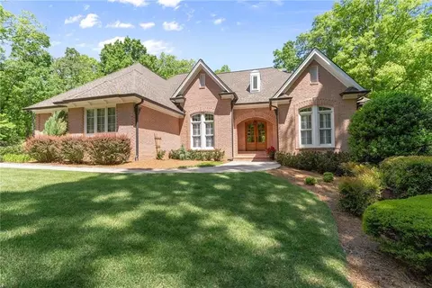 3560 Greystone Rd, Gainesville, GA 30506