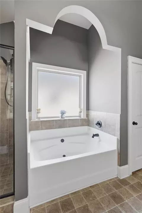 Bath - 2523 Zablan Ave, Bethlehem, GA 30620 photo 1 of 3