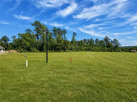 120 Palisade Dr, Rydal, GA 30171