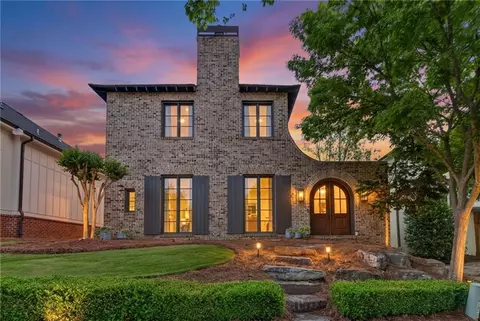 6905 Colfax Ave, Cumming, GA 30040